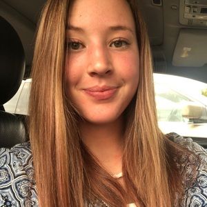 Meet your Posher, Hayley